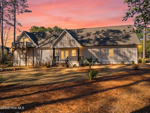 355 S Middleton Drive NW, Calabash, NC 28467