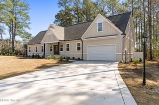 355 S Middleton Drive NW, Calabash, NC 28467