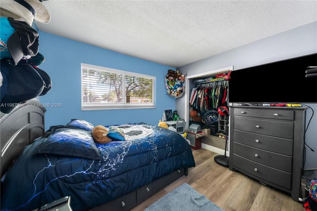 491 NW 45th Ter, Plantation, FL 33317