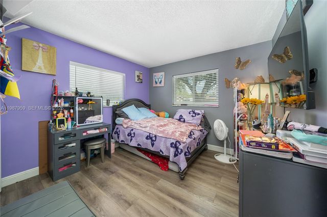 491 NW 45th Ter, Plantation, FL 33317