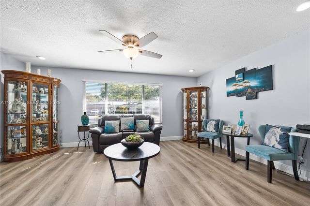 491 NW 45th Ter, Plantation, FL 33317