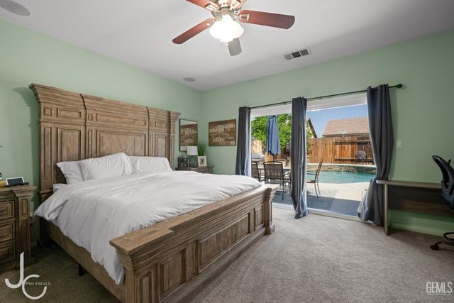 11102 Vista Del Rancho Drive, Bakersfield, CA 93311