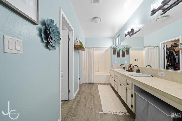 11102 Vista Del Rancho Drive, Bakersfield, CA 93311