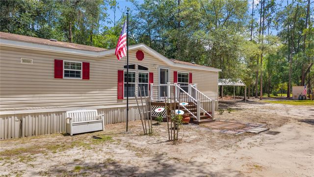 106 ARROWHEAD POINT ROAD, Hawthorne, FL 32640