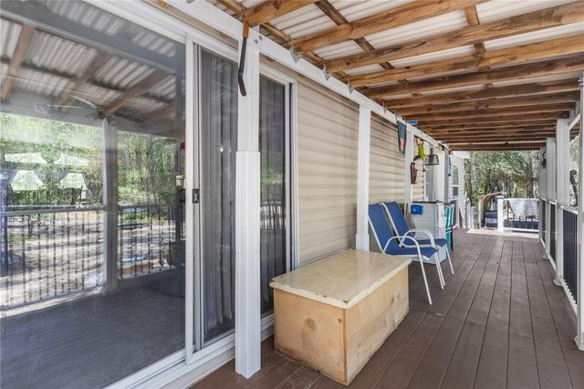 106 ARROWHEAD POINT ROAD, Hawthorne, FL 32640