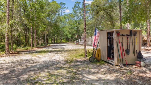 106 ARROWHEAD POINT ROAD, Hawthorne, FL 32640