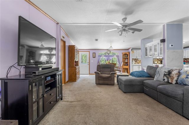 106 ARROWHEAD POINT ROAD, Hawthorne, FL 32640