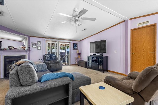 106 ARROWHEAD POINT ROAD, Hawthorne, FL 32640
