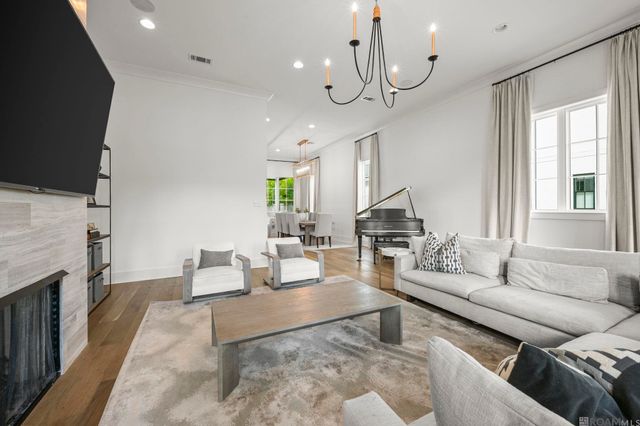 5026 Mimosa St, Baton Rouge, LA 70808