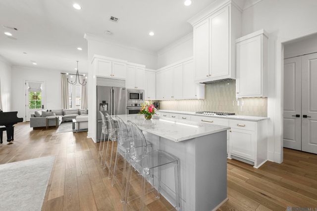 5026 Mimosa St, Baton Rouge, LA 70808