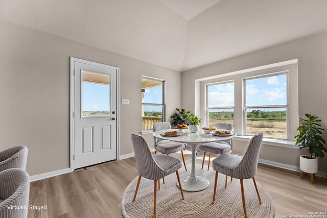 1041 Eagle Crossing, Seguin, TX 78155