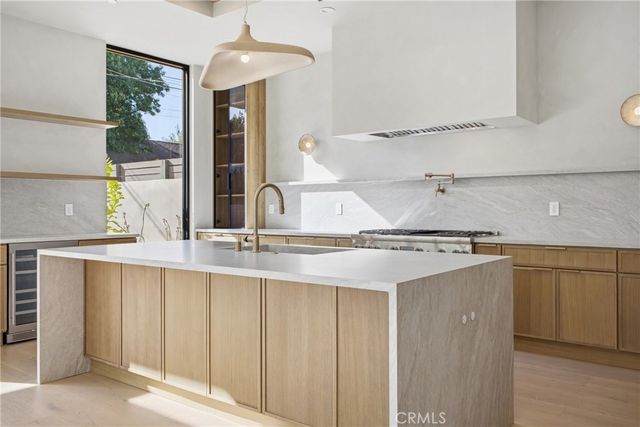 4827 Stansbury, Sherman Oaks, CA 91423