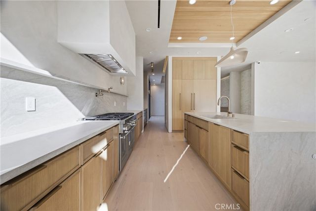 4827 Stansbury, Sherman Oaks, CA 91423