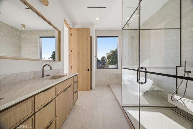 4827 Stansbury, Sherman Oaks, CA 91423