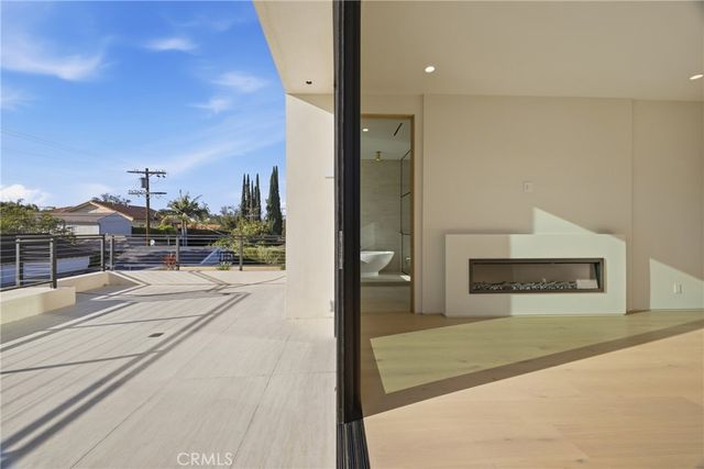 4827 Stansbury, Sherman Oaks, CA 91423