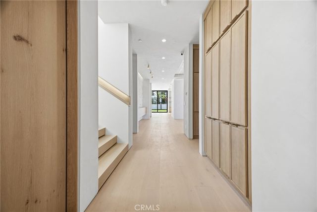 4827 Stansbury, Sherman Oaks, CA 91423