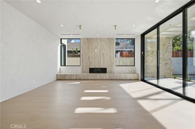 4827 Stansbury, Sherman Oaks, CA 91423