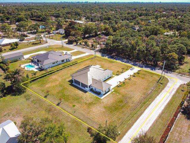 7595 155th Place N, Palm Beach Gardens, FL 33418