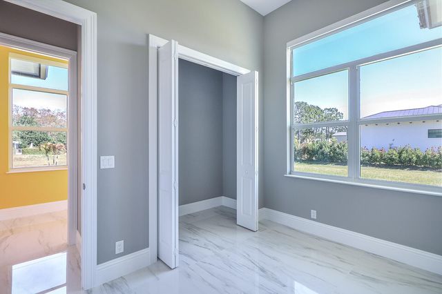 7595 155th Place N, Palm Beach Gardens, FL 33418