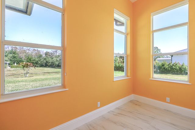 7595 155th Place N, Palm Beach Gardens, FL 33418