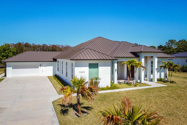 7595 155th Place N, Palm Beach Gardens, FL 33418