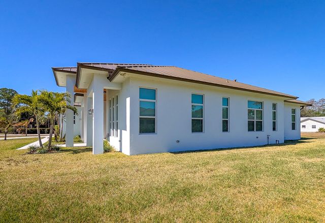 7595 155th Place N, Palm Beach Gardens, FL 33418