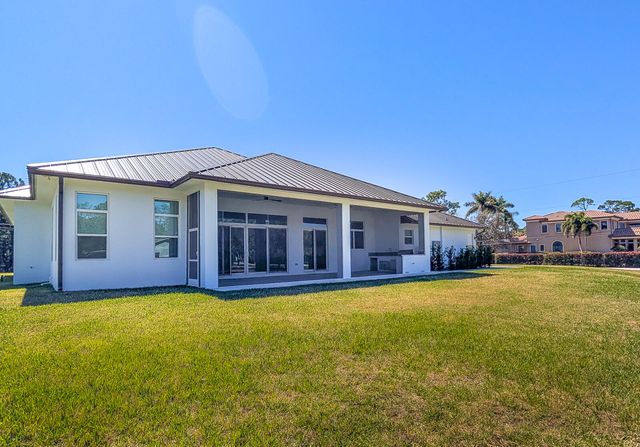 7595 155th Place N, Palm Beach Gardens, FL 33418