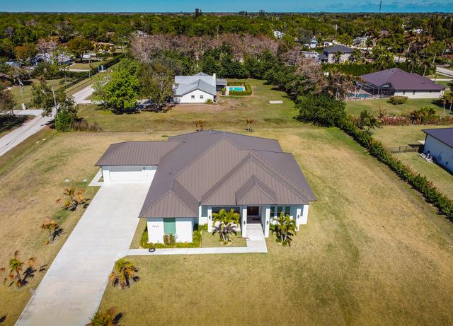 7595 155th Place N, Palm Beach Gardens, FL 33418