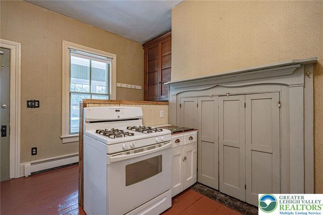 7727 Martins Creek Belvidere Highway, Lower Mt Bethel Twp, PA 18013
