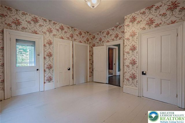 7727 Martins Creek Belvidere Highway, Lower Mt Bethel Twp, PA 18013