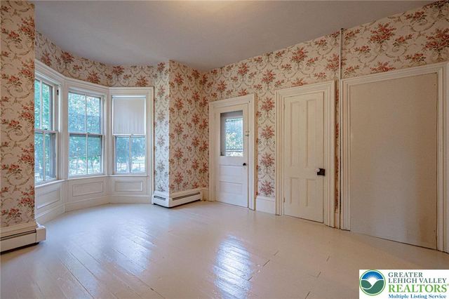 7727 Martins Creek Belvidere Highway, Lower Mt Bethel Twp, PA 18013