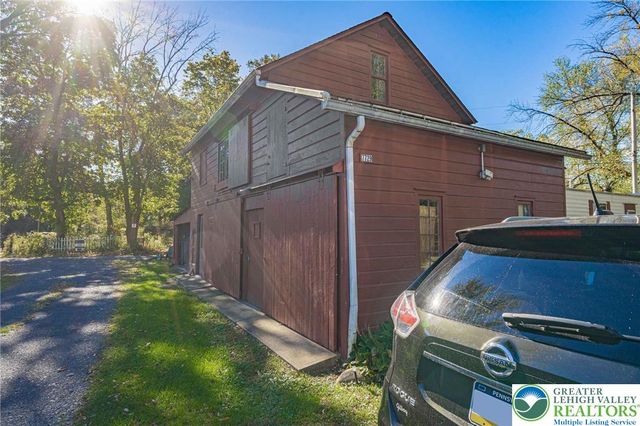 7727 Martins Creek Belvidere Highway, Lower Mt Bethel Twp, PA 18013