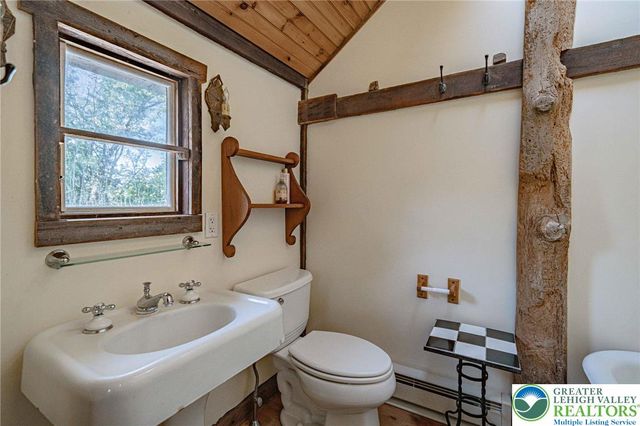 7727 Martins Creek Belvidere Highway, Lower Mt Bethel Twp, PA 18013