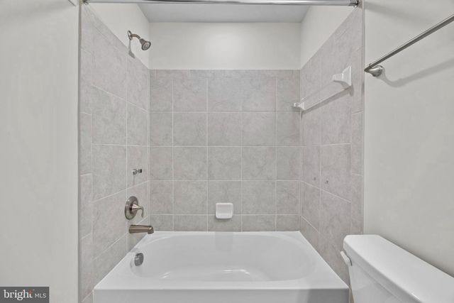 5936 FORUM SQ, Frederick, MD 21703