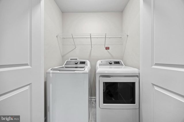 5936 FORUM SQ, Frederick, MD 21703