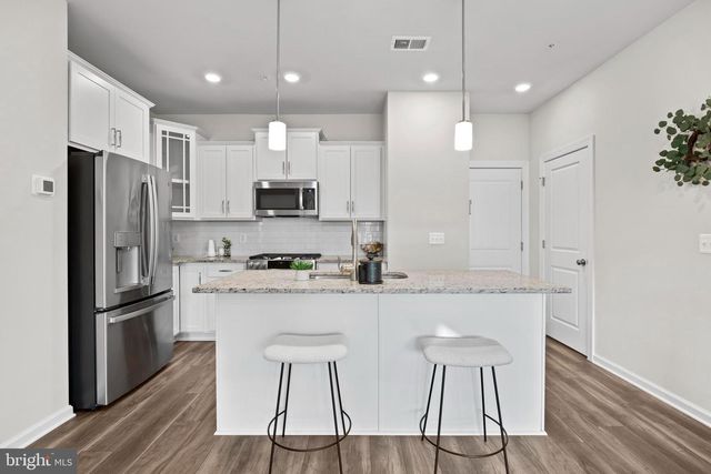 5936 FORUM SQ, Frederick, MD 21703