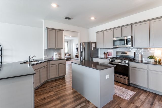 1721 Eworth Drive, Little Elm, TX 75068