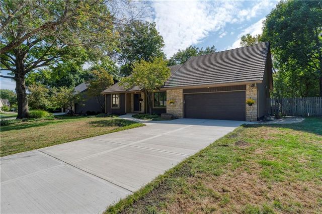 11269 Hadley Street, Overland Park, KS 66210