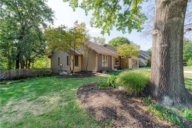 11269 Hadley Street, Overland Park, KS 66210
