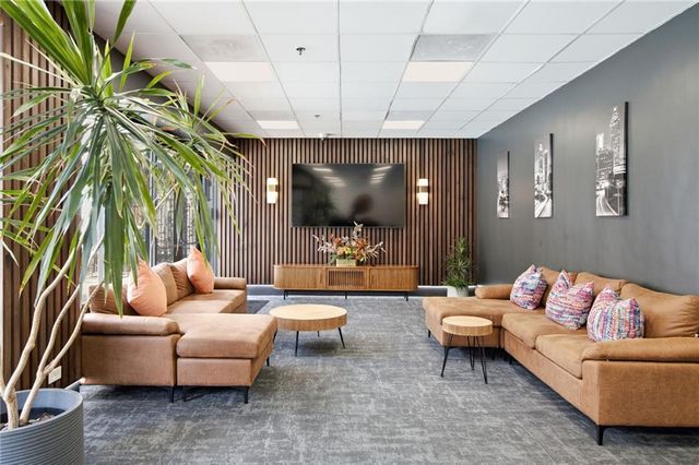620 Peachtree Street NE 1607, Atlanta, GA 30308