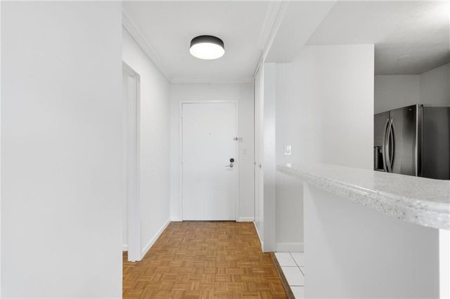 620 Peachtree Street NE 1607, Atlanta, GA 30308