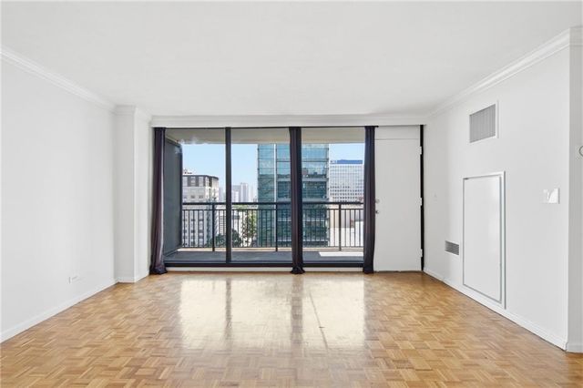 620 Peachtree Street NE 1607, Atlanta, GA 30308