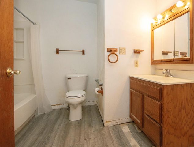 133 East End Avenue, Evansdale, IA 50707