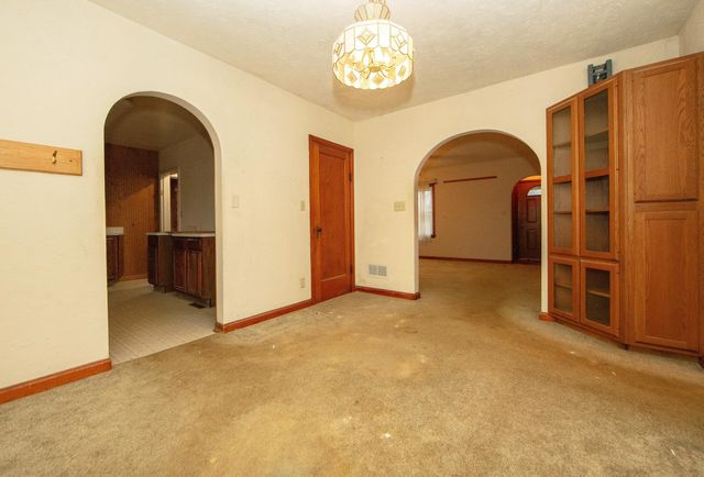 133 East End Avenue, Evansdale, IA 50707