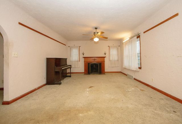 133 East End Avenue, Evansdale, IA 50707