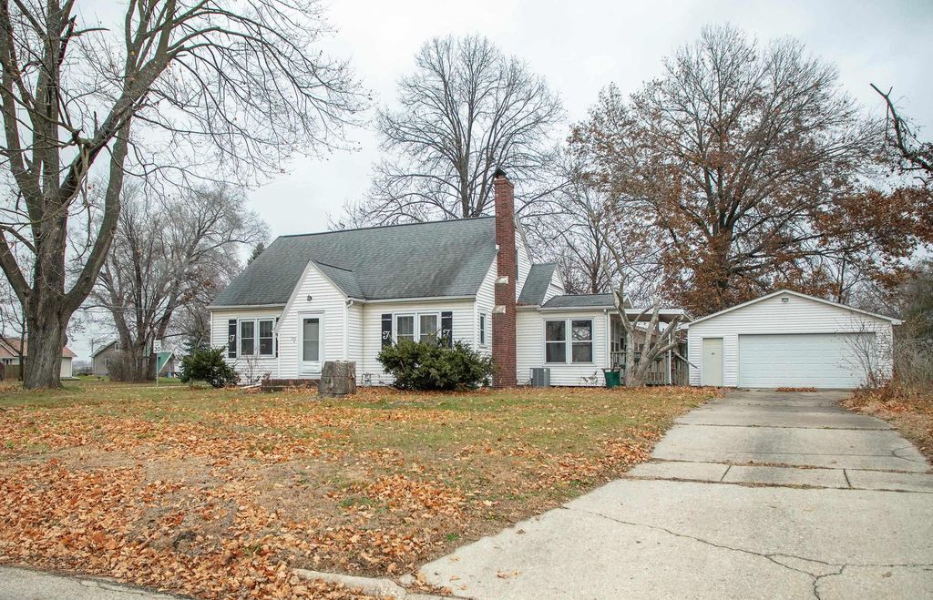 133 East End Avenue, Evansdale, IA 50707