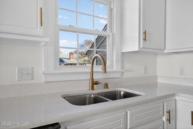 2824 Springflower Drive N, Wilson, NC 27896