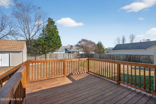 2824 Springflower Drive N, Wilson, NC 27896