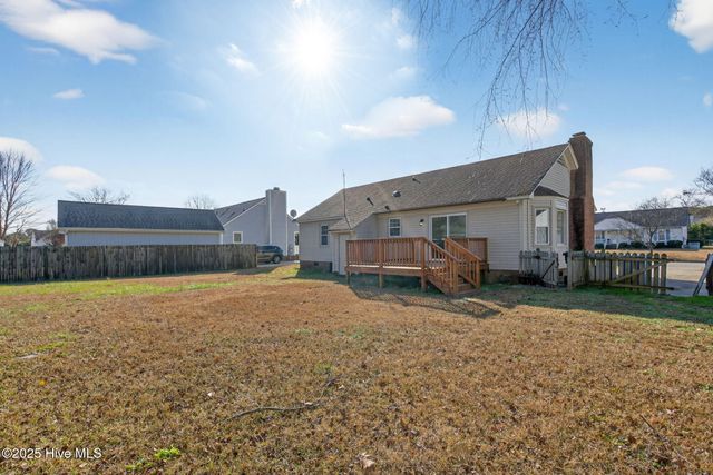 2824 Springflower Drive N, Wilson, NC 27896