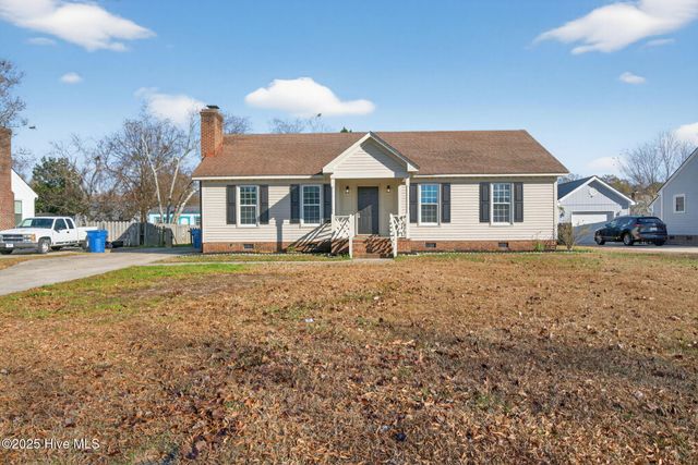 2824 Springflower Drive N, Wilson, NC 27896